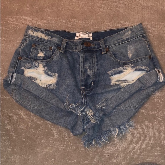 One Teaspoon Pants - One teaspoon distressed cutoff jean shorts